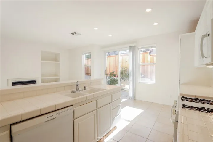 1553 Plymouth Lane, San Pedro, California 90732
