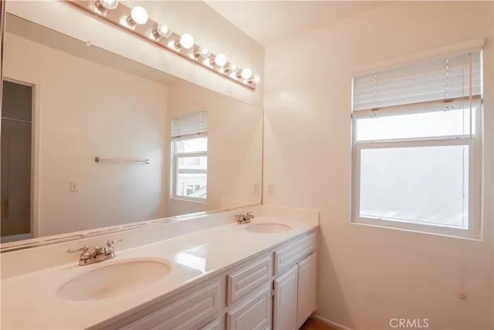 1553 Plymouth Lane, San Pedro, California 90732