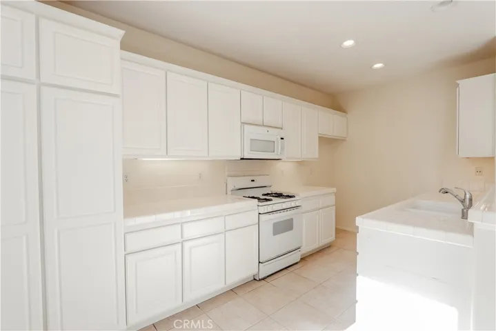1553 Plymouth Lane, San Pedro, California 90732