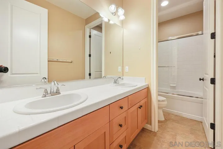 2780 Dove Tail Drive, San Marcos, California 92078