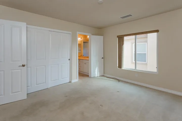 163PaseoVista_MLS-26