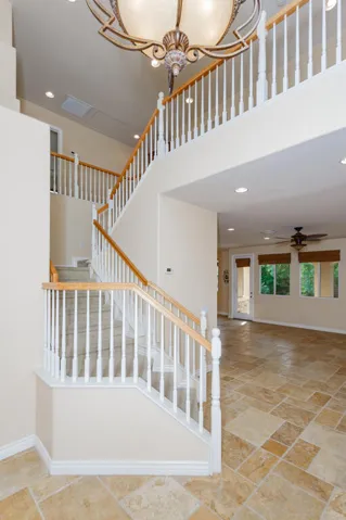 163PaseoVista_MLS-5