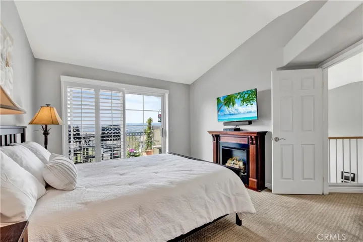 Main Bedroom Suite with Panoramic View
