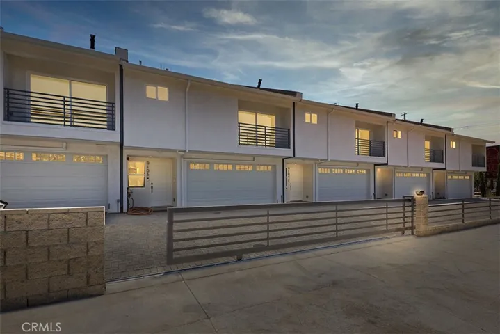 9110 Burnet Avenue, North Hills, California 91343