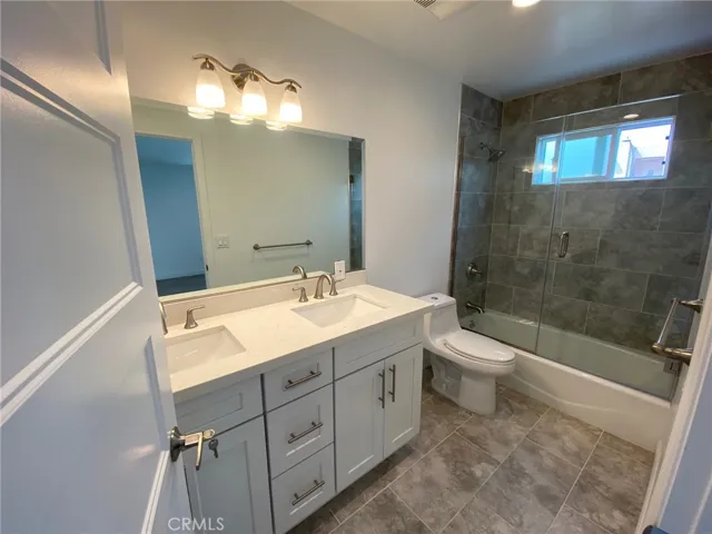9110 Burnet Avenue, North Hills, California 91343
