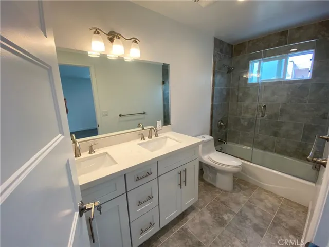 9110 Burnet Avenue, North Hills, California 91343