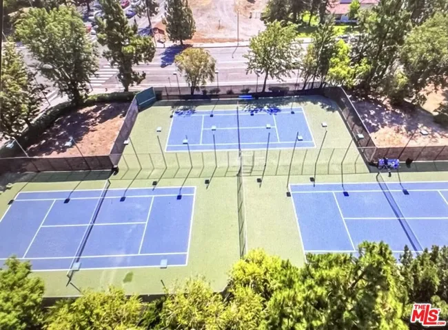 Community Tennis