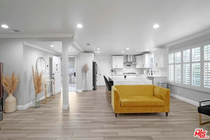 7815 Devenir Avenue, Downey, California 90242