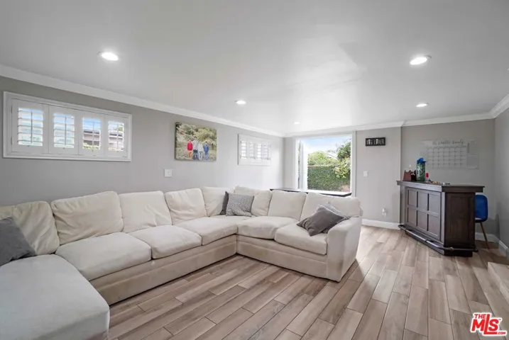 7815 Devenir Avenue, Downey, California 90242