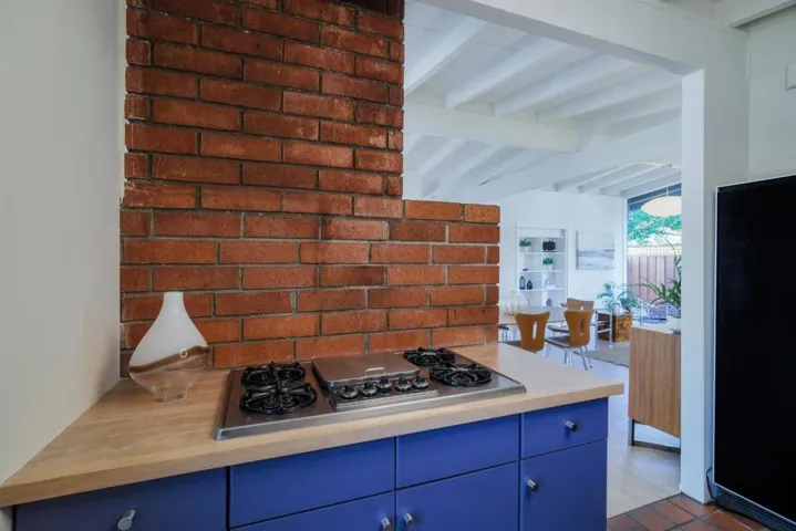 3186 David Avenue, Palo Alto, California 94303