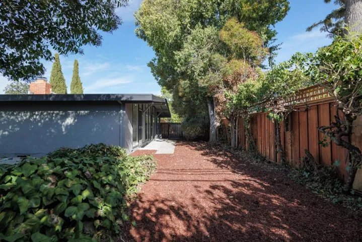 3186 David Avenue, Palo Alto, California 94303