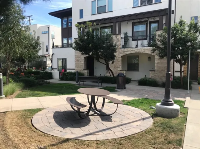 9327 Alondra Boulevard 2, Bellflower, California 90706