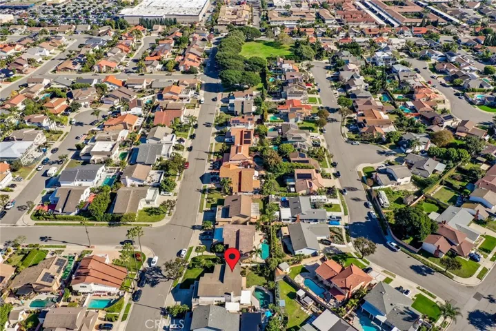 9622 La Capilla Avenue, Fountain Valley, California 92708