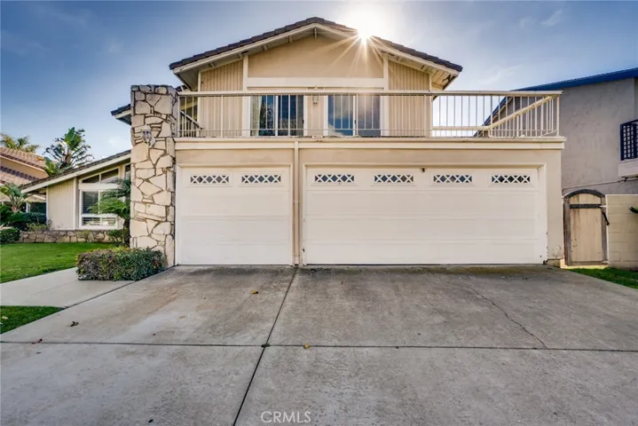 9622 La Capilla Avenue, Fountain Valley, California 92708
