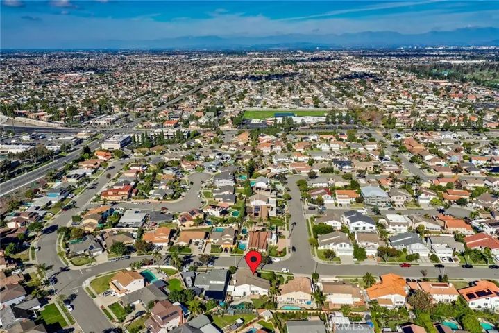 9622 La Capilla Avenue, Fountain Valley, California 92708