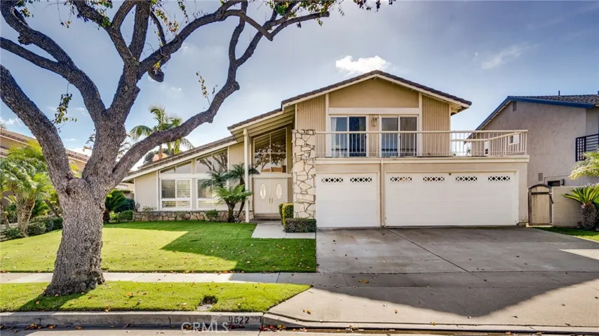 9622 La Capilla Avenue, Fountain Valley, California 92708