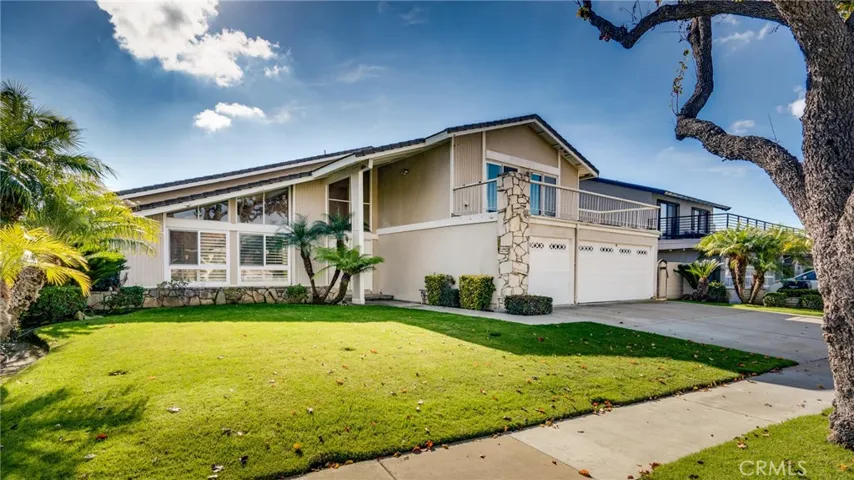9622 La Capilla Avenue, Fountain Valley, California 92708
