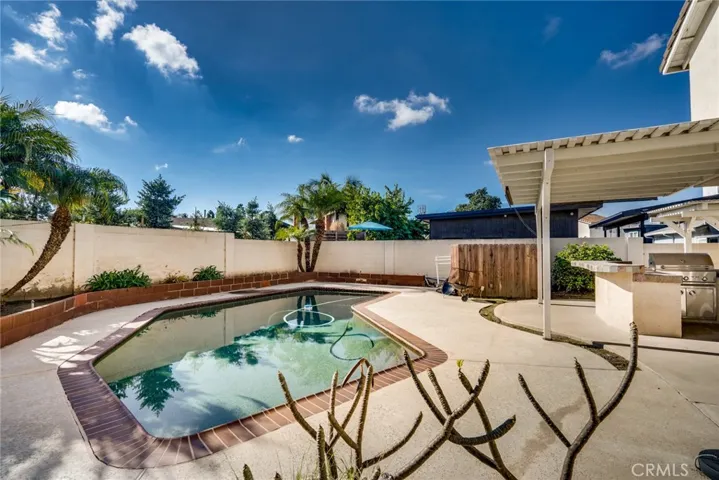 9622 La Capilla Avenue, Fountain Valley, California 92708