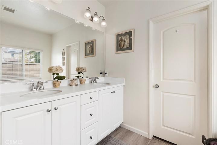 Main Bathroom #1