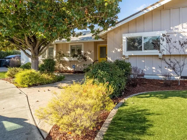 10 Spiros Way, Menlo Park, California 94025