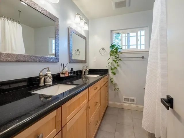 10 Spiros Way, Menlo Park, California 94025