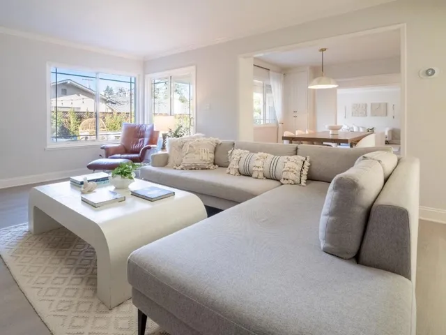 10 Spiros Way, Menlo Park, California 94025