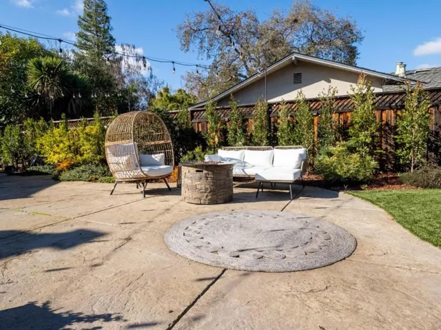 10 Spiros Way, Menlo Park, California 94025