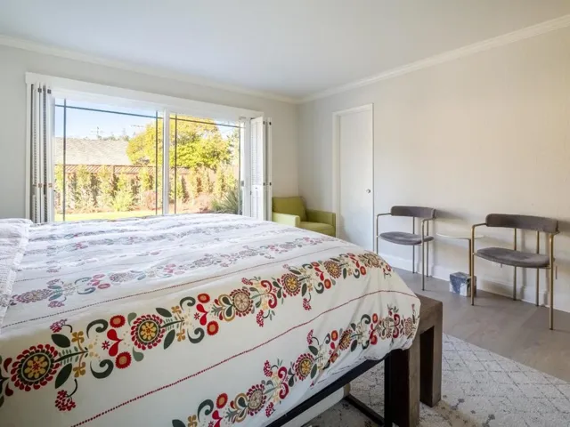 10 Spiros Way, Menlo Park, California 94025