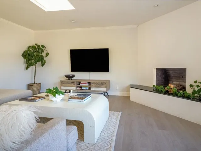 10 Spiros Way, Menlo Park, California 94025