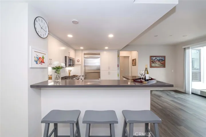 6030 Seabluff Drive 505, Playa Vista, California 90094