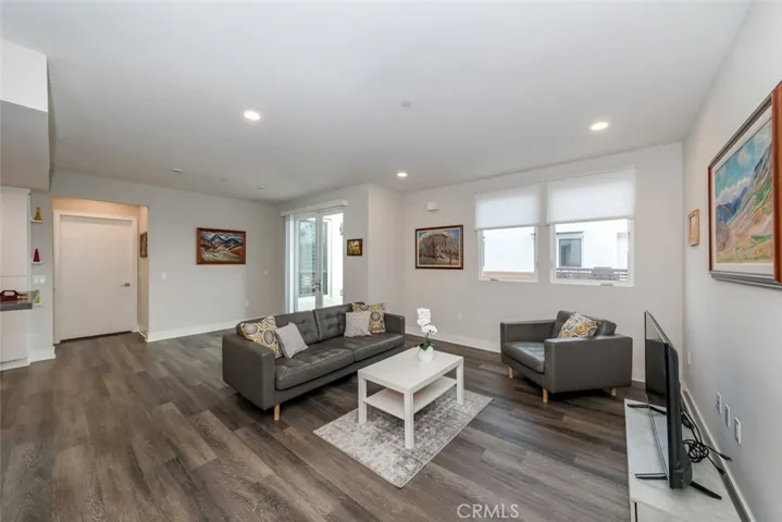 6030 Seabluff Drive 505, Playa Vista, California 90094