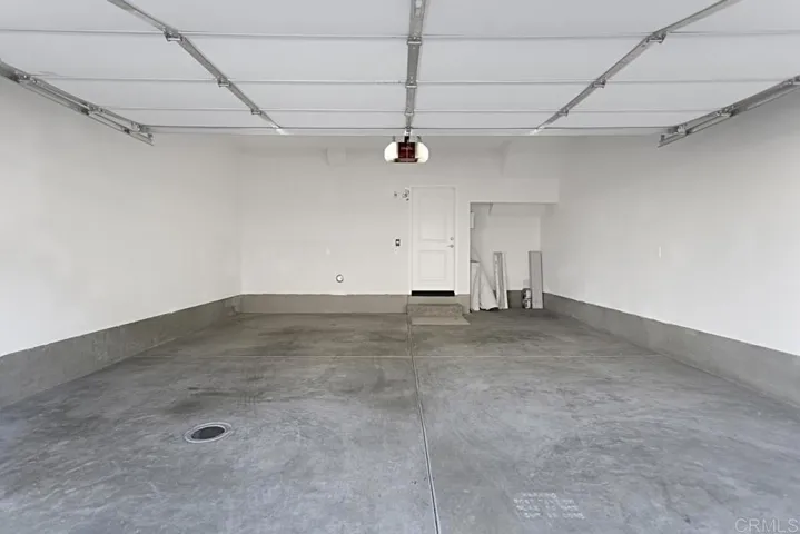 Oversized 2 car Garage