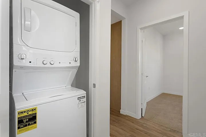 Washer/Dryer Closet