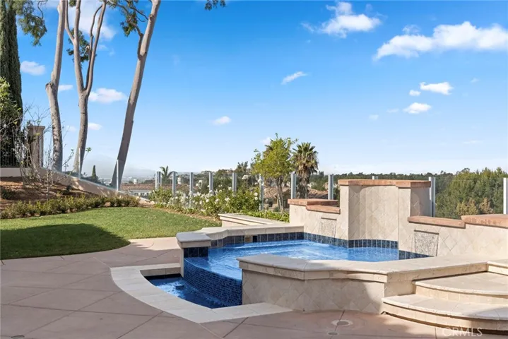 7 Seahaven, Newport Coast, California 92657