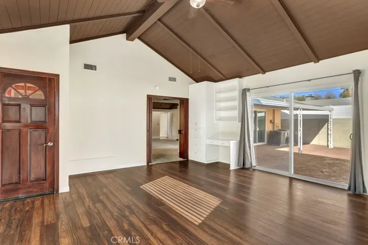 1438 N Pepper Street, Burbank, California 91505