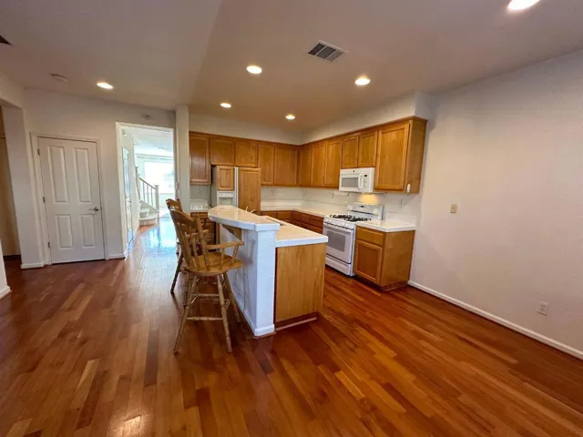 929 Mouton Circle, East Palo Alto, California 94303