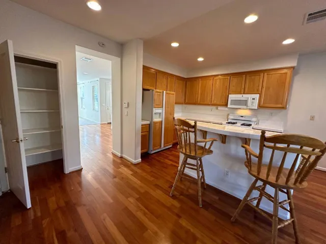 929 Mouton Circle, East Palo Alto, California 94303