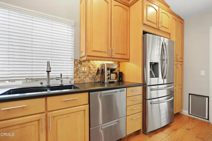 Kitchen 2-2