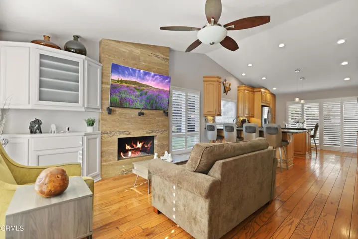 Entry_Family Room