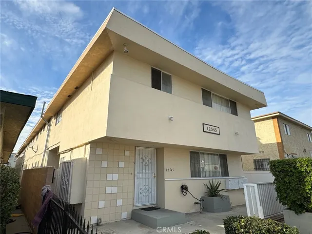 12545 Eucalyptus Avenue, Hawthorne, California 90250