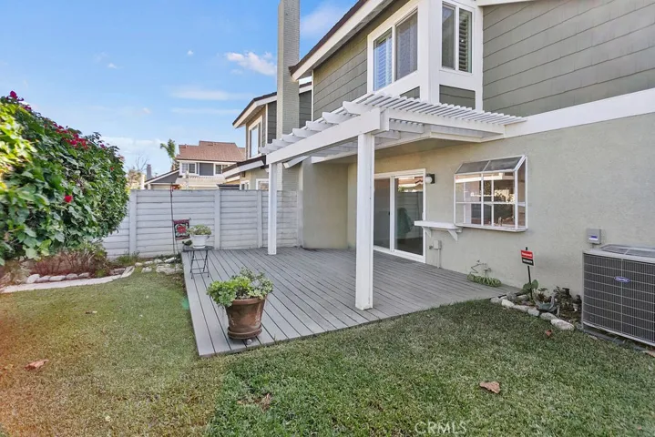 19 Summerstone, Irvine, California 92614