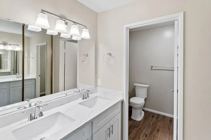 19 Summerstone, Irvine, California 92614