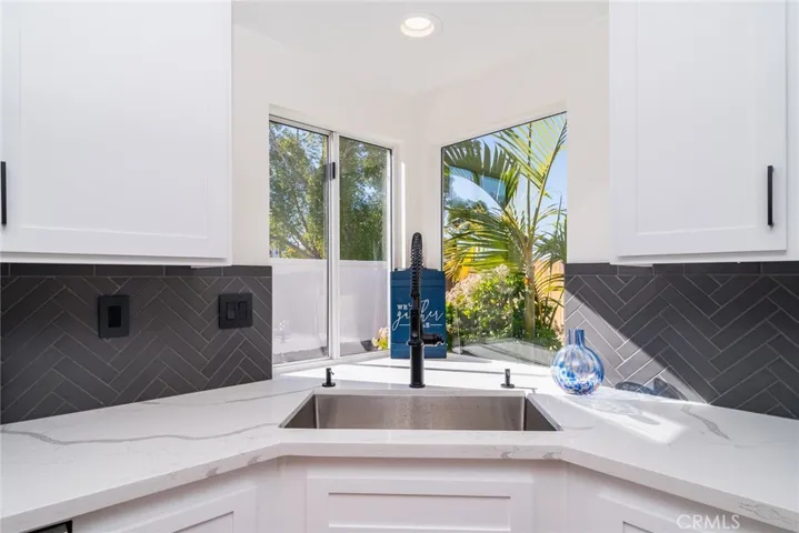 835 Mosaic Circle, Oceanside, California 92057