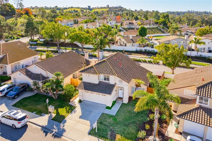 835 Mosaic Circle, Oceanside, California 92057
