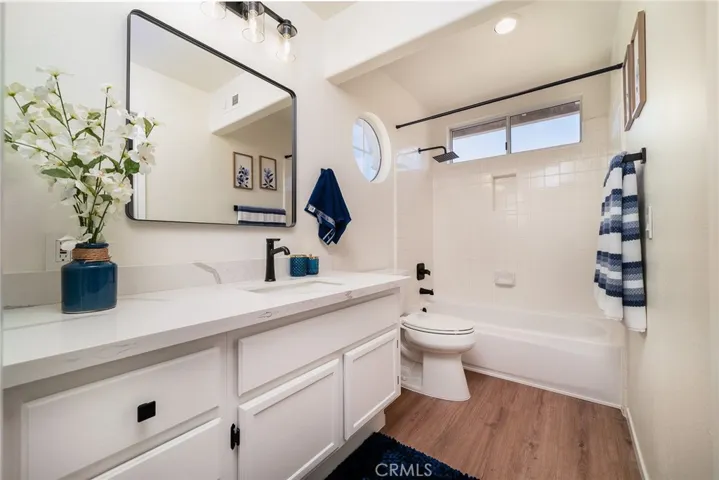 835 Mosaic Circle, Oceanside, California 92057