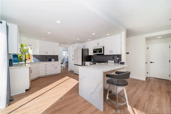 835 Mosaic Circle, Oceanside, California 92057