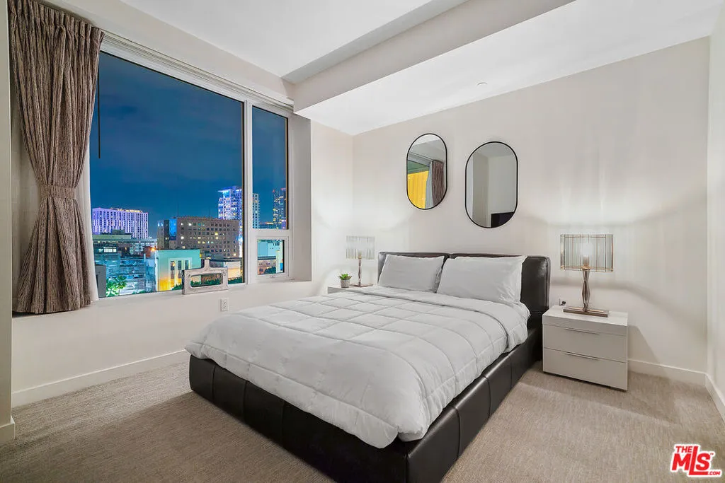 1050 S Grand Avenue Unit 901, Los Angeles, California 90015 home-pic-14
