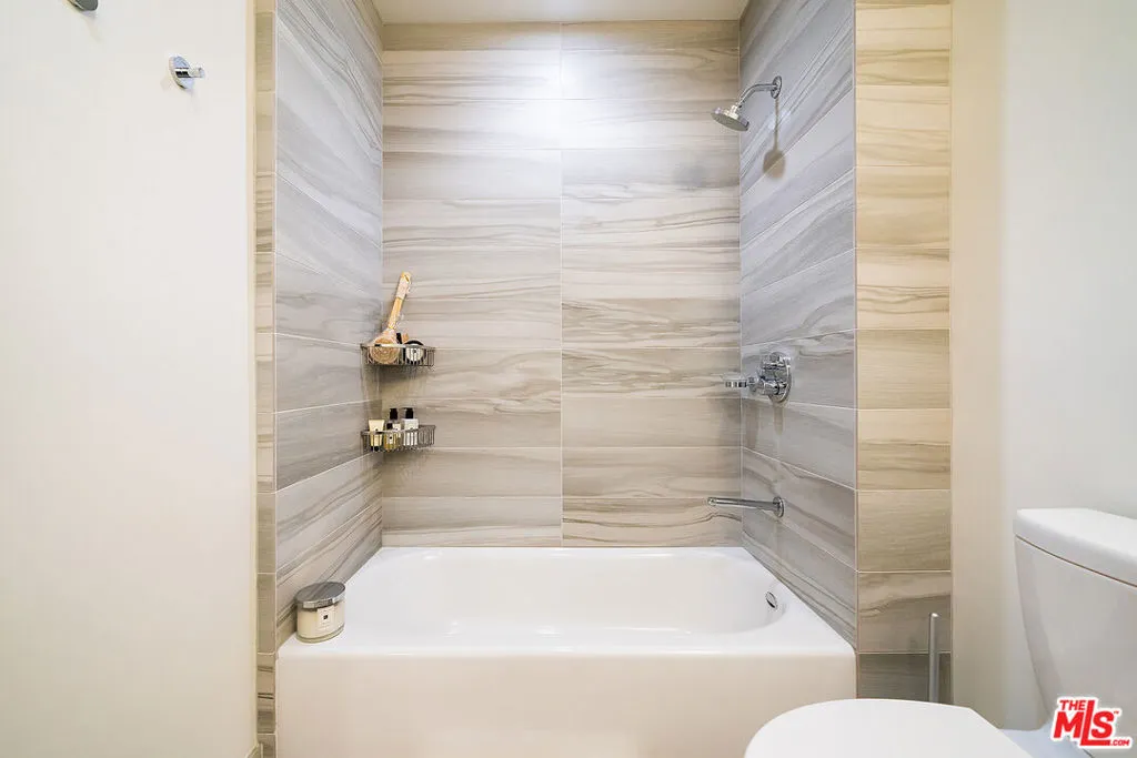 1050 S Grand Avenue Unit 901, Los Angeles, California 90015 home-pic-18
