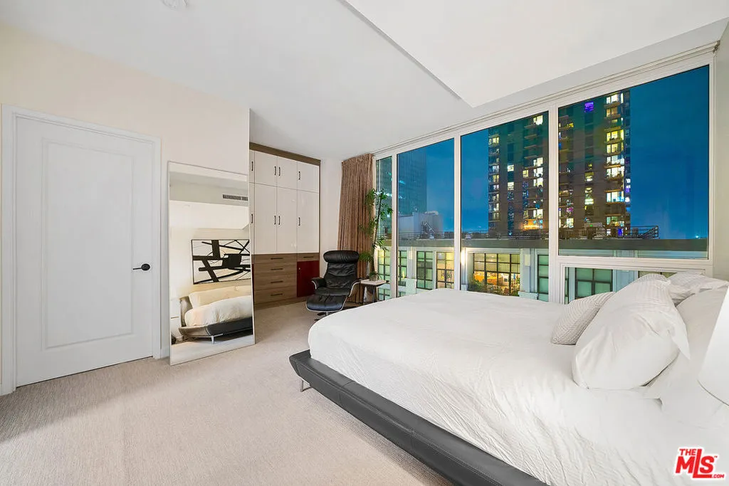 1050 S Grand Avenue Unit 901, Los Angeles, California 90015 home-pic-7