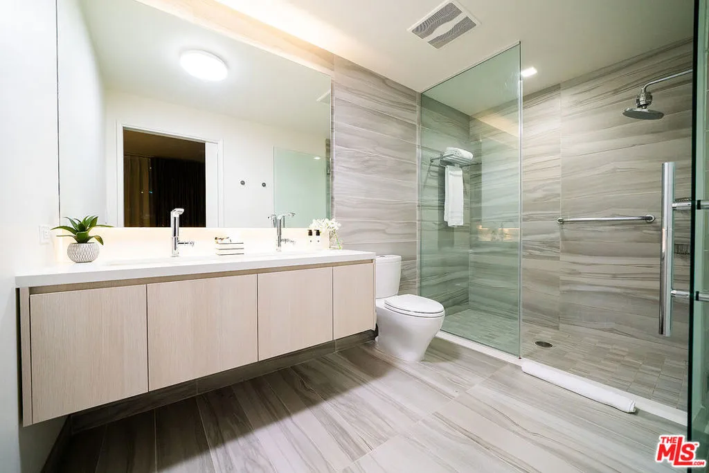 1050 S Grand Avenue Unit 901, Los Angeles, California 90015 home-pic-11
